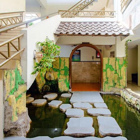 Oyo 1683 Hotel Musafira Syariah Γιογκιακάρτα Εξωτερικό φωτογραφία