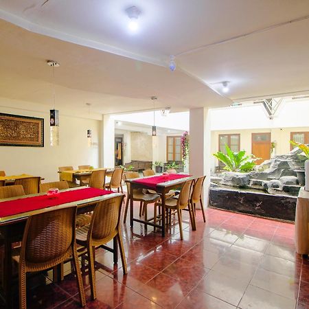 Oyo 1683 Hotel Musafira Syariah Γιογκιακάρτα Εξωτερικό φωτογραφία