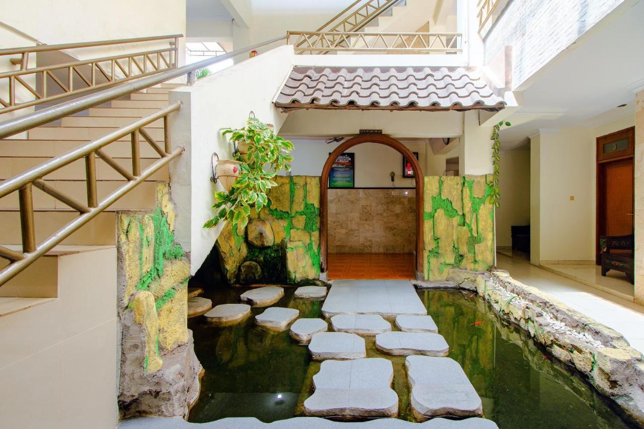 Oyo 1683 Hotel Musafira Syariah Γιογκιακάρτα Εξωτερικό φωτογραφία