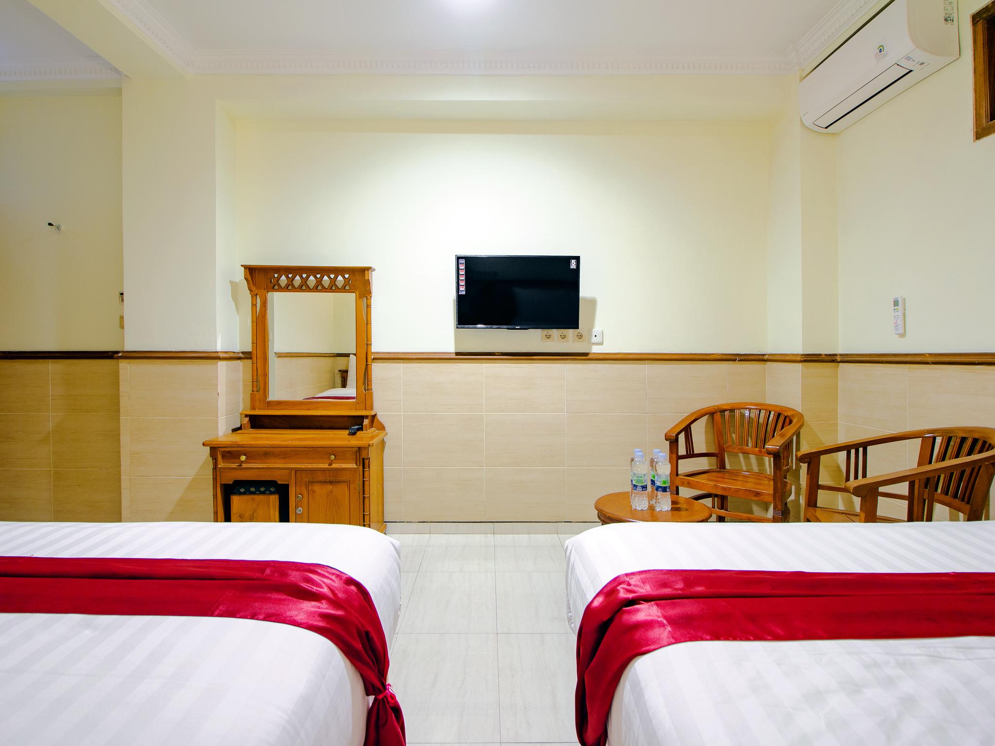 Oyo 1683 Hotel Musafira Syariah Γιογκιακάρτα Εξωτερικό φωτογραφία