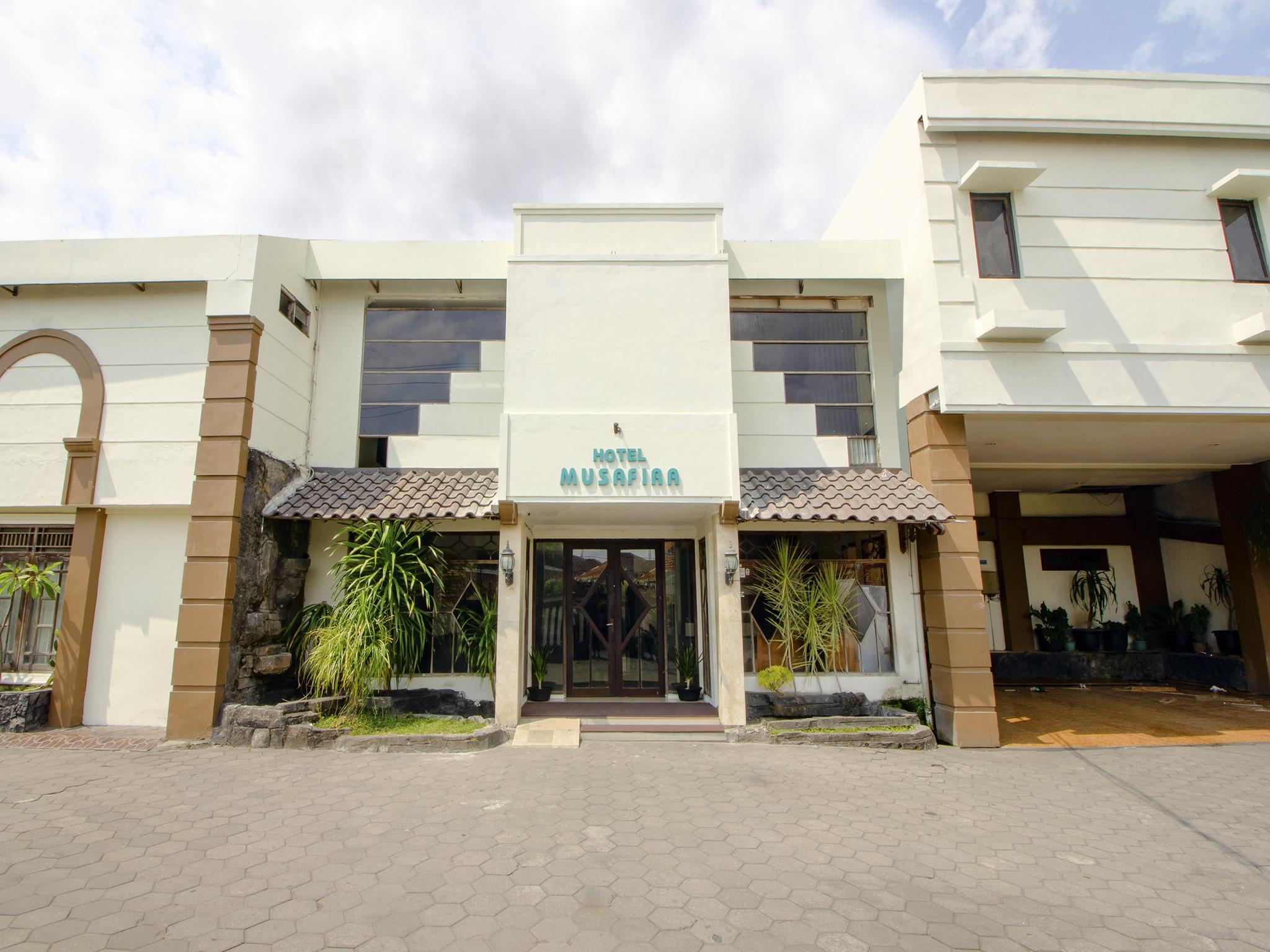 Oyo 1683 Hotel Musafira Syariah Γιογκιακάρτα Εξωτερικό φωτογραφία