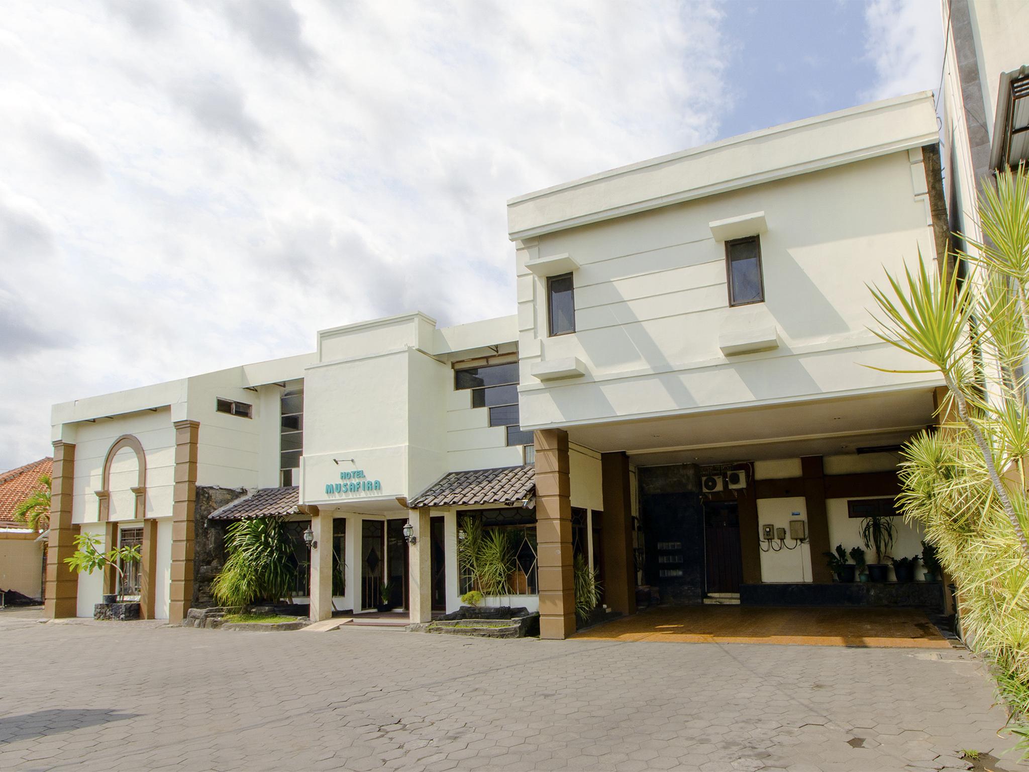 Oyo 1683 Hotel Musafira Syariah Γιογκιακάρτα Εξωτερικό φωτογραφία