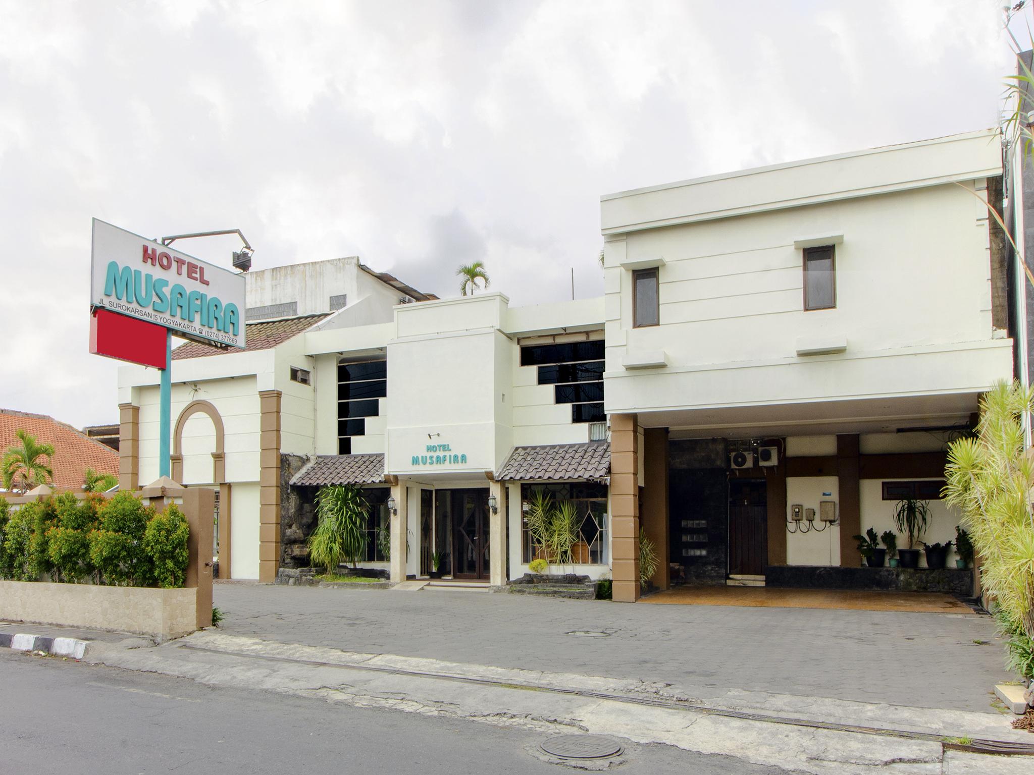 Oyo 1683 Hotel Musafira Syariah Γιογκιακάρτα Εξωτερικό φωτογραφία