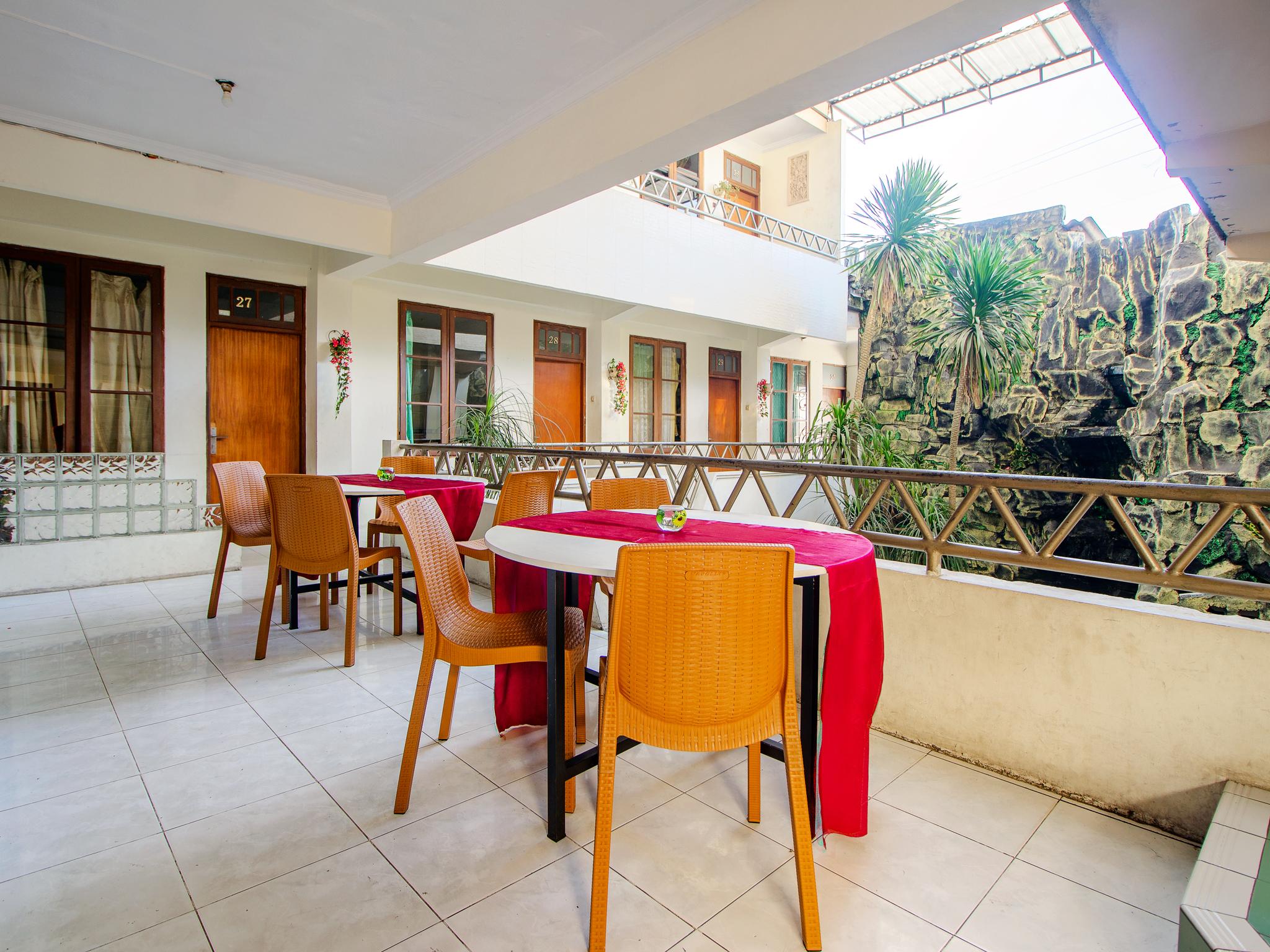 Oyo 1683 Hotel Musafira Syariah Γιογκιακάρτα Εξωτερικό φωτογραφία