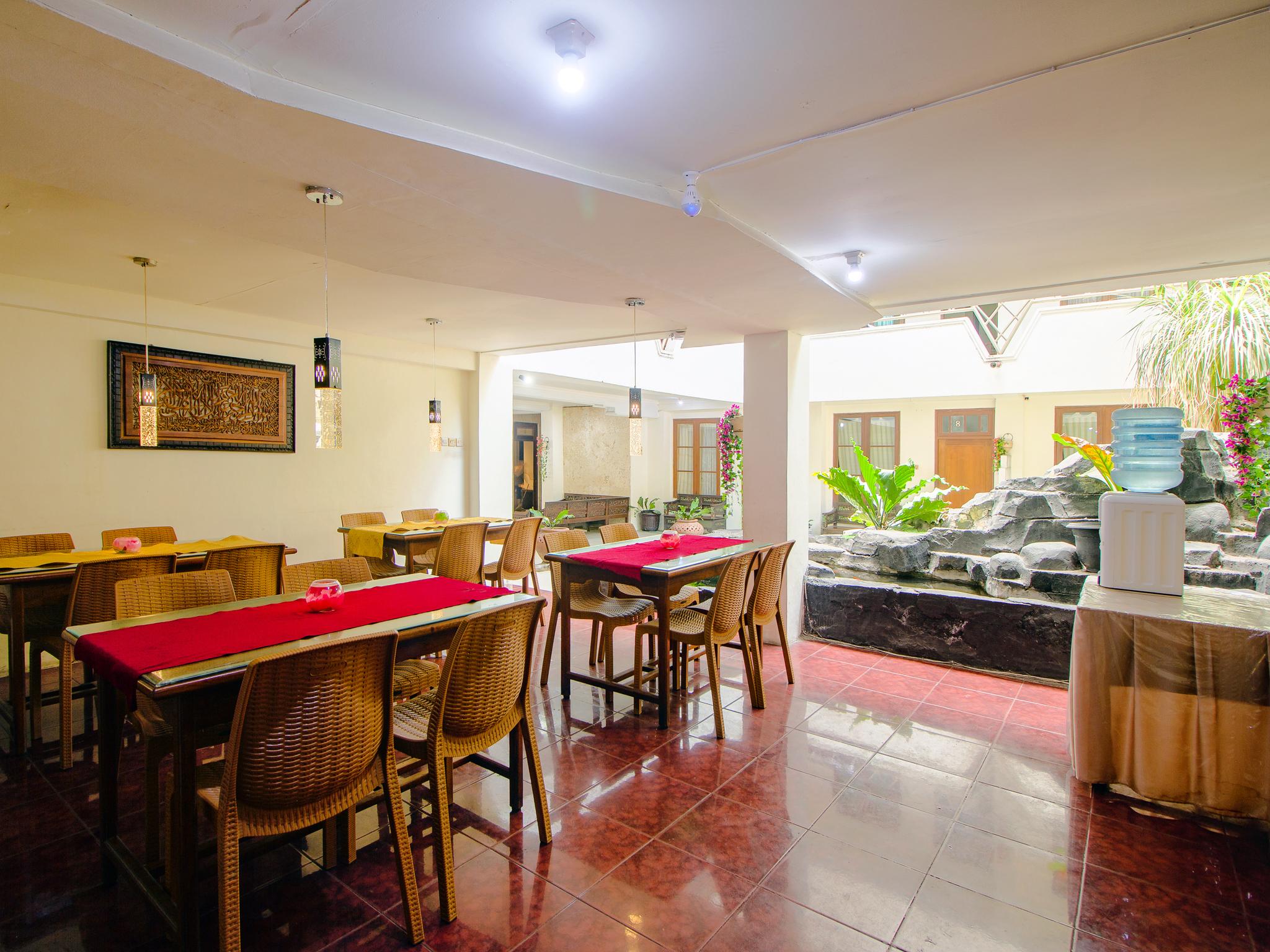 Oyo 1683 Hotel Musafira Syariah Γιογκιακάρτα Εξωτερικό φωτογραφία