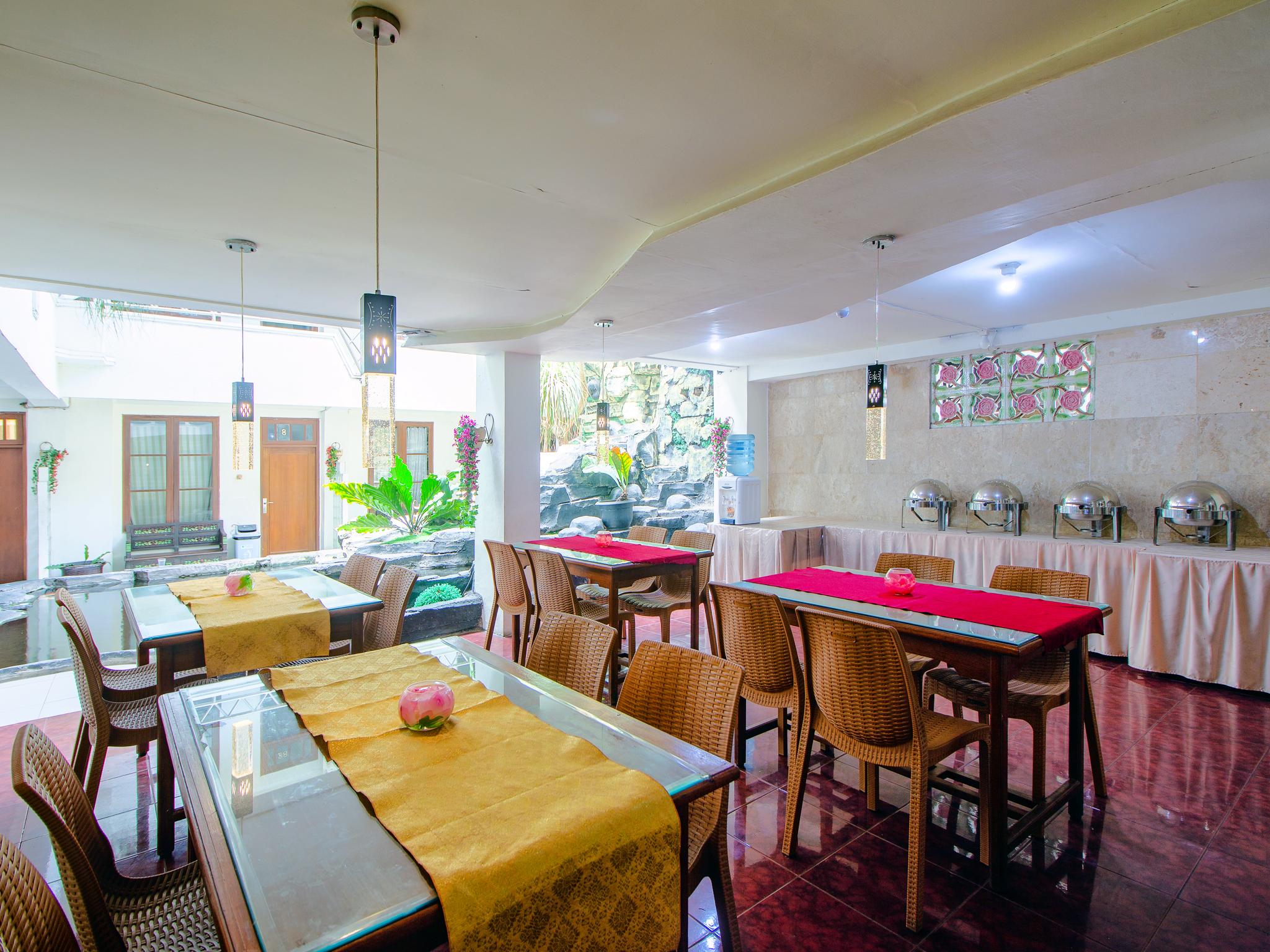 Oyo 1683 Hotel Musafira Syariah Γιογκιακάρτα Εξωτερικό φωτογραφία