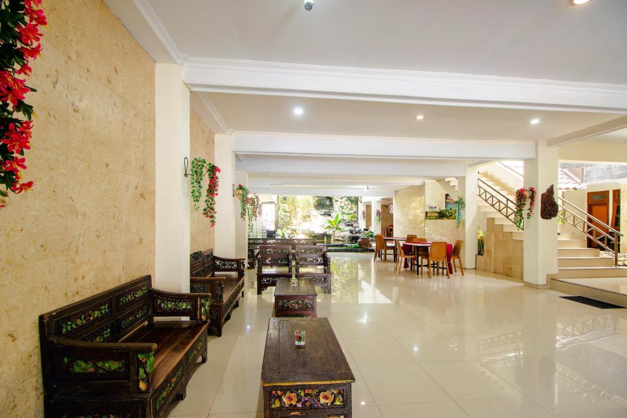 Oyo 1683 Hotel Musafira Syariah Γιογκιακάρτα Εξωτερικό φωτογραφία
